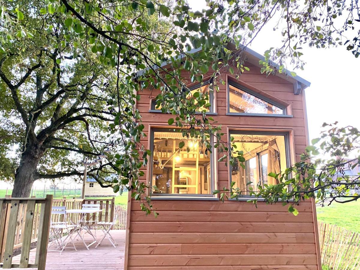 Villa Jolie Tiny House Sous Les Grands Arbres à Cholet Extérieur photo